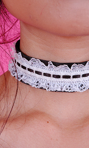 Maids Choker Maids Choker